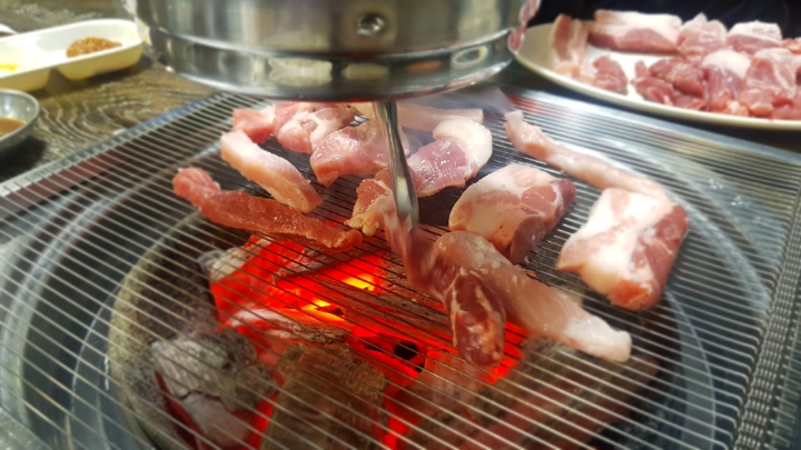 황제참숯뒷고기 이미지