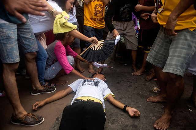 필리핀 '블랙 나자렌'축제 | 인스티즈
