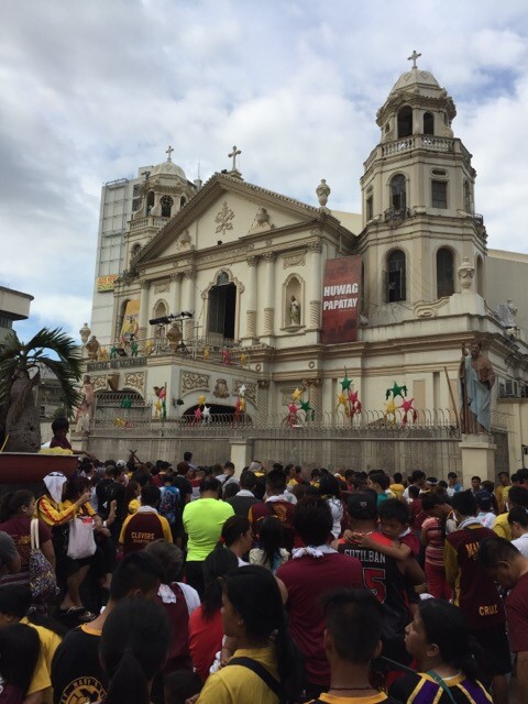 필리핀 '블랙 나자렌'축제 | 인스티즈