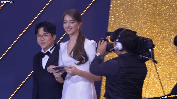 안젤리나 다닐로바.gif | 인스티즈