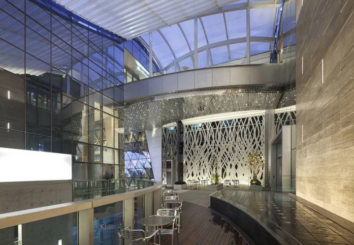 닭들의 영혼을 모아서 만들어진 건물 | 인스티즈