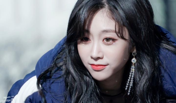 출퇴근하는데 시끄러움이 전해지는 러블리즈 미니팬미팅 | 인스티즈