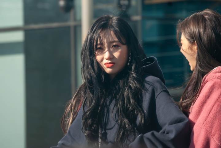 출퇴근하는데 시끄러움이 전해지는 러블리즈 미니팬미팅 | 인스티즈