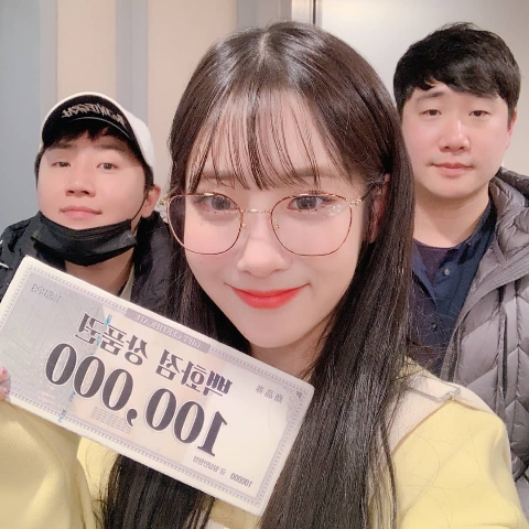 누군가의 취향일수도 있는 안경쓴 러블리즈 지애 | 인스티즈