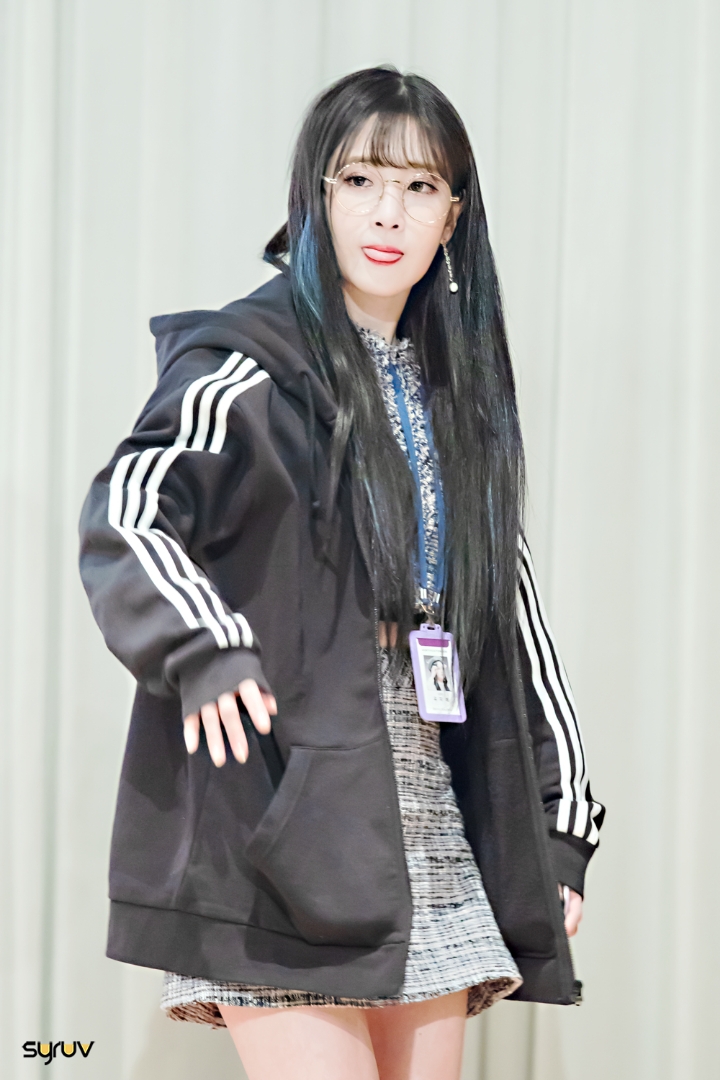 누군가의 취향일수도 있는 안경쓴 러블리즈 지애 | 인스티즈