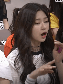 아이즈원 민주 손 | 인스티즈