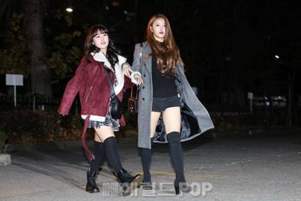 뮤직뱅크에 등장한 출근길의 달인과 그의 수제자 | 인스티즈