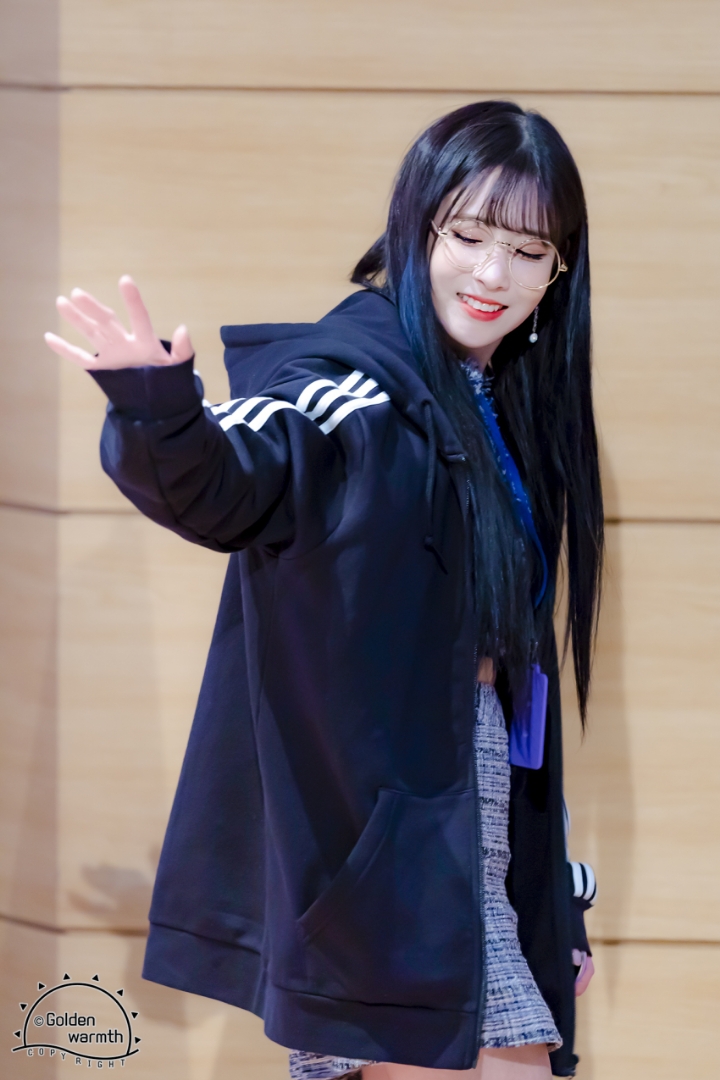 누군가의 취향일수도 있는 안경쓴 러블리즈 지애 | 인스티즈