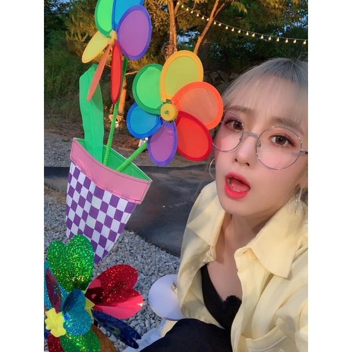 누군가의 취향일수도 있는 안경쓴 러블리즈 지애 | 인스티즈