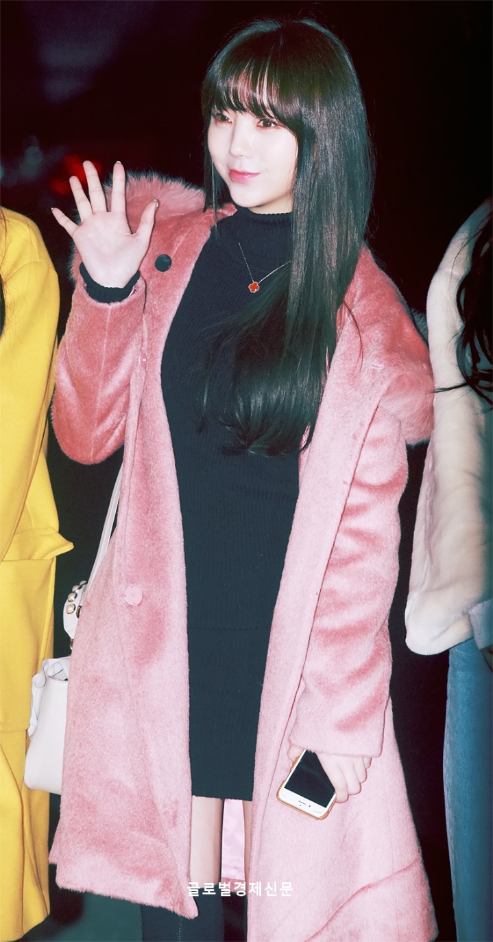 뮤직뱅크에 등장한 출근길의 달인과 그의 수제자 | 인스티즈