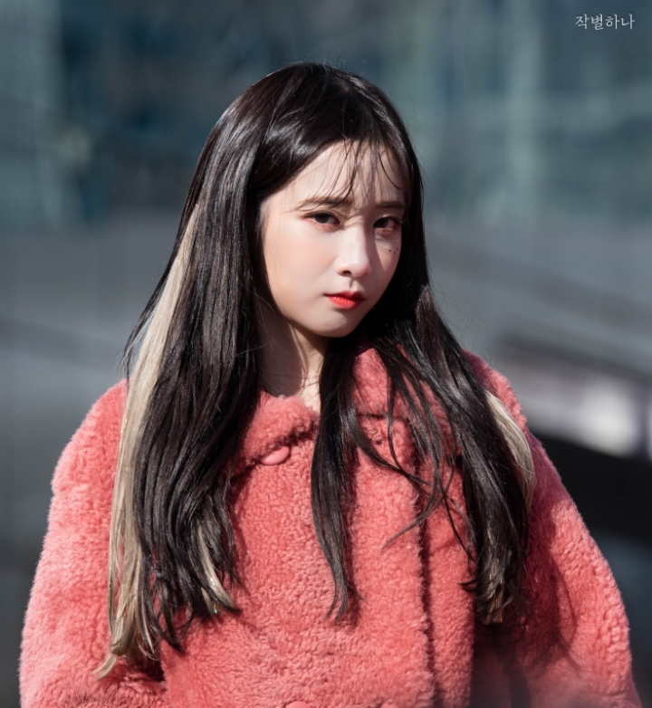 출퇴근하는데 시끄러움이 전해지는 러블리즈 미니팬미팅 | 인스티즈