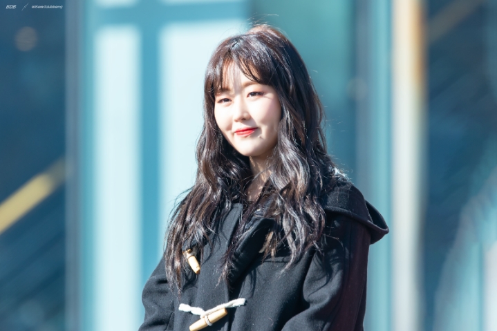 출퇴근하는데 시끄러움이 전해지는 러블리즈 미니팬미팅 | 인스티즈