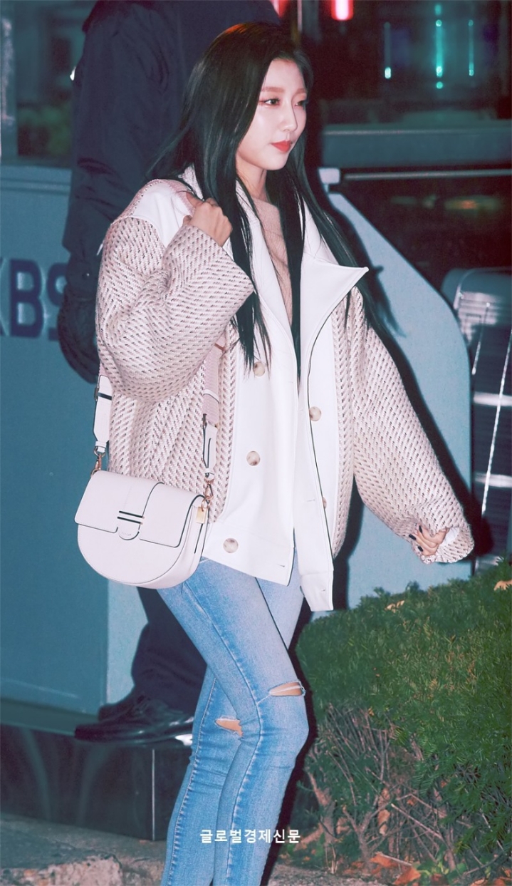 뮤직뱅크에 등장한 출근길의 달인과 그의 수제자 | 인스티즈