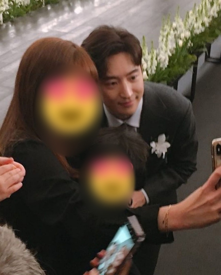 친구 결혼식에 간 이제훈.jpg | 인스티즈