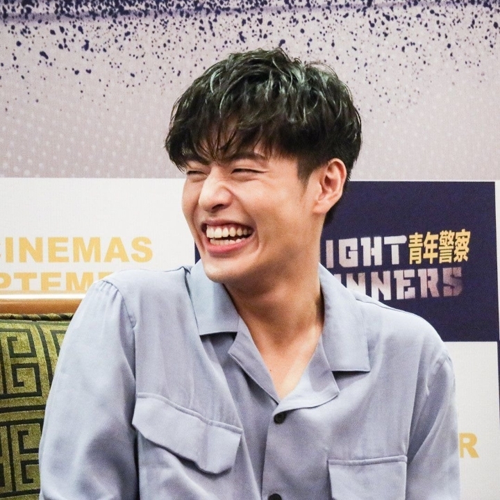 본인피셜 키작고 잡초처럼 생겼다는 배우 | 인스티즈