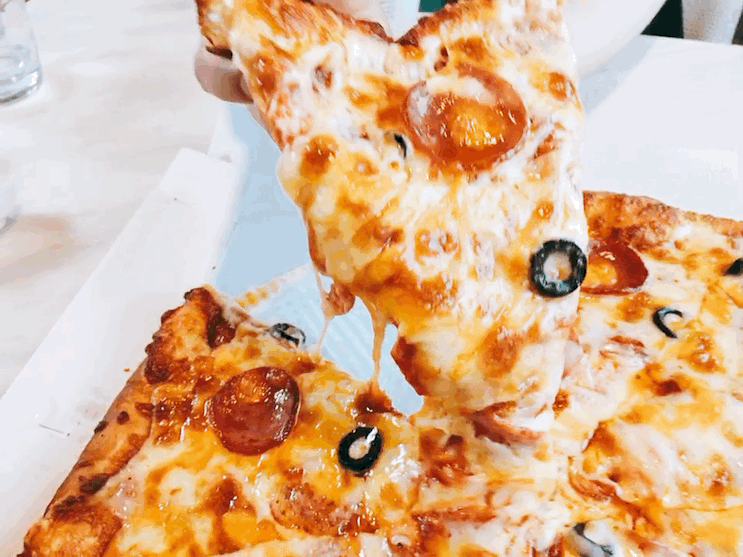 본인이 배고플때 혼자 최대로 먹을수 있는 피자의 양은? | 인스티즈