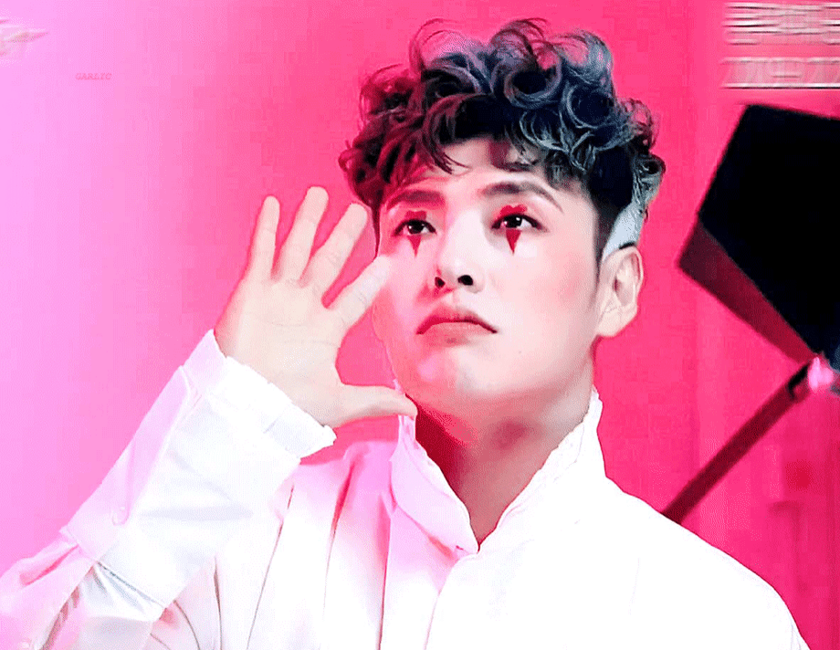 본인피셜 키작고 잡초처럼 생겼다는 배우 | 인스티즈