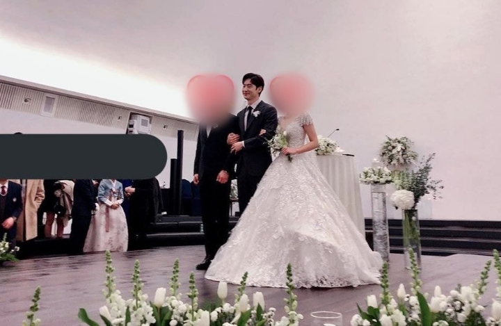 친구 결혼식에 간 이제훈.jpg | 인스티즈