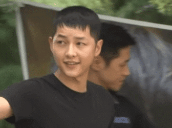 완전 그냥 날조였던 '송중기 탈모사진'이라고 돌아다닌 사진.jpg | 인스티즈