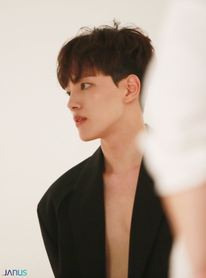 여진구 옆모습.jpgif | 인스티즈