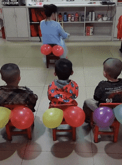 애기들한테 응가 닦는법 알려주는 어린이집 선생님 | 인스티즈