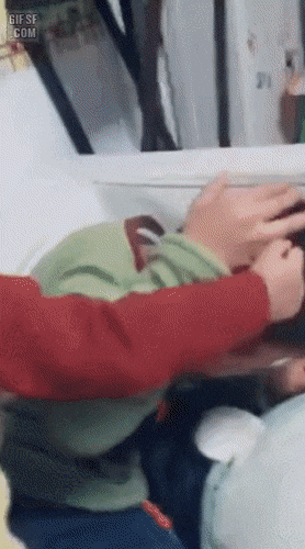 동생이라 차마 때리지 못하는 형 | 인스티즈