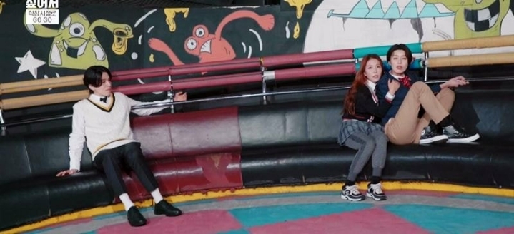 장도연한테 달려가 필사적으로 앵기는 보아 | 인스티즈