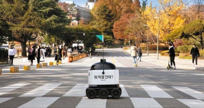 배민에서 시범운행 중이라는 배달 로봇.JPG | 인스티즈