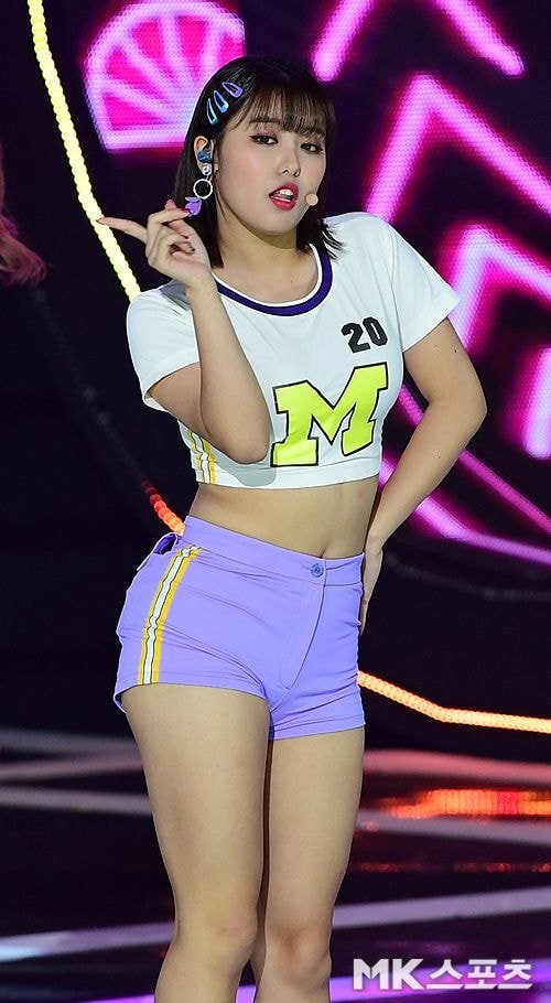 최근 살빼고 스타일링 바꾼뒤 엄청 달라진 여자아이돌 멤버.JPG | 인스티즈