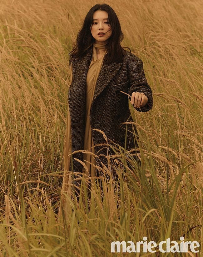김지원 마리끌레르 10월호 화보.JPG | 인스티즈