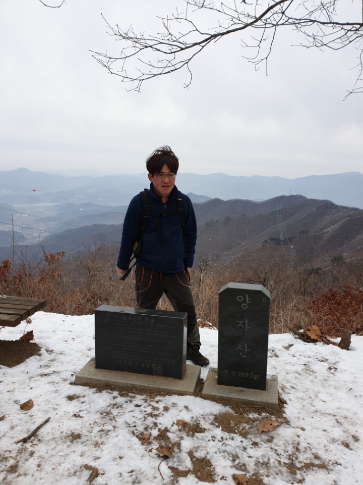 자작봉 이미지