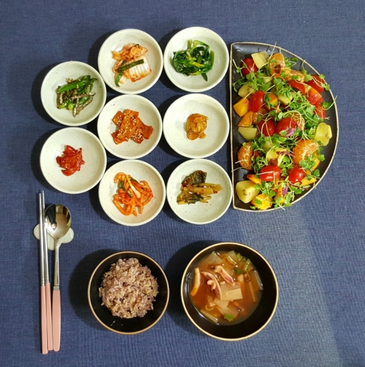 아침밥상 이미지
