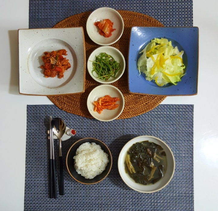 아침밥상 이미지