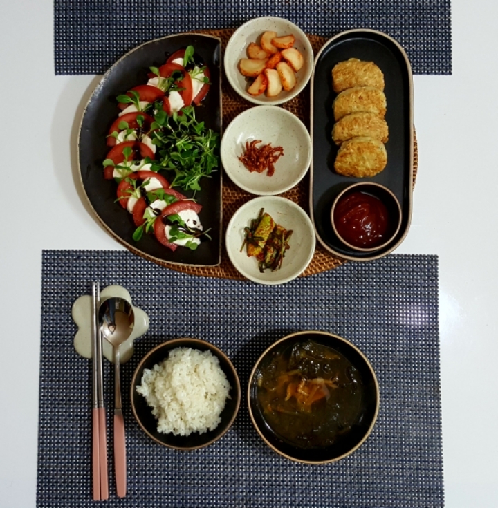 아침밥상 이미지