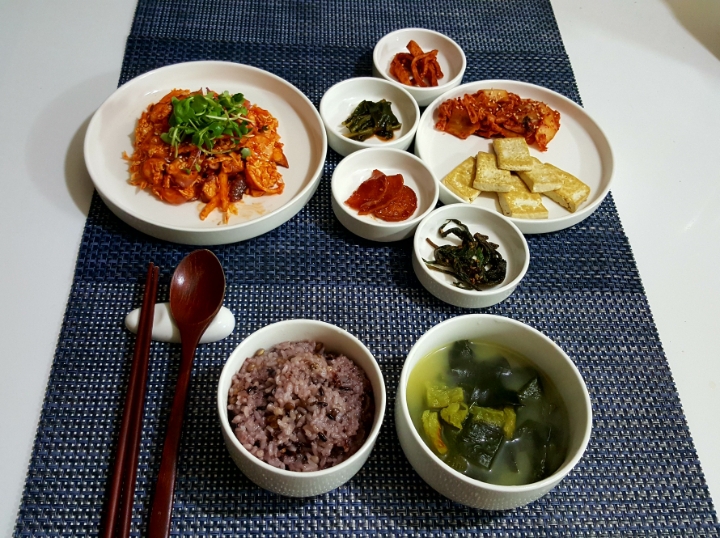 아침밥상 이미지