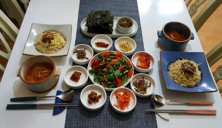 아침밥상 이미지