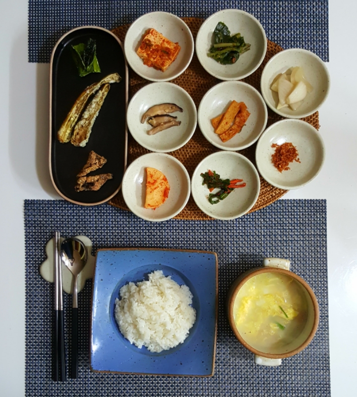 아침밥상 이미지