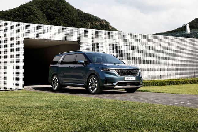 기아 신형 카니발 사전계약 첫날 23,006대 기록..국내 자동차산업 역사상 최다 신기록 | 인스티즈