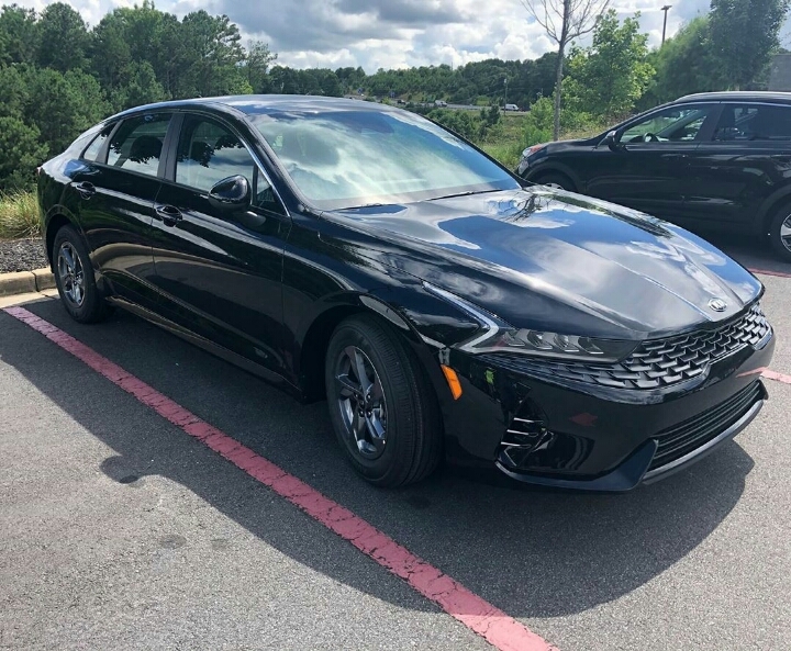 미국 매장에 입고된 기아 K5 | 인스티즈