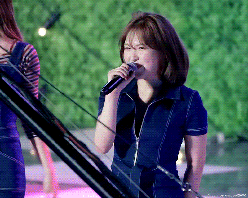 레드벨벳 청청패션 웬디 .gif | 인스티즈