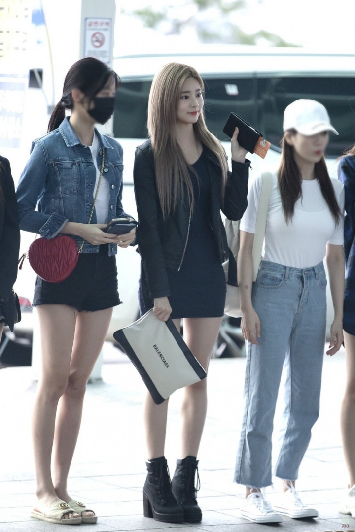 다리가 엄청나게 긴 연예인 | 인스티즈