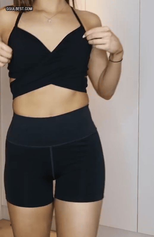 레깅스 리뷰하는 서양녀 GIF | 인스티즈