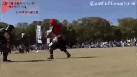 일본 전국시대 1:1 근접전 고증 시연.....gif | 인스티즈