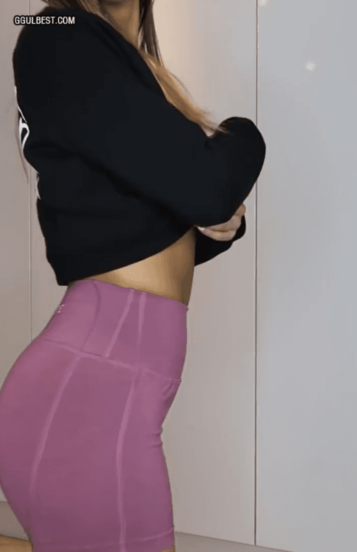 레깅스 리뷰하는 서양녀 GIF | 인스티즈