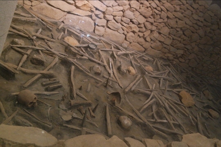 부산 지하철에서 느낄 수 있는 400여년 전 전쟁의 비극 | 인스티즈