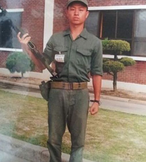 당신은 이 부대의 막내로 들어왔다 | 인스티즈