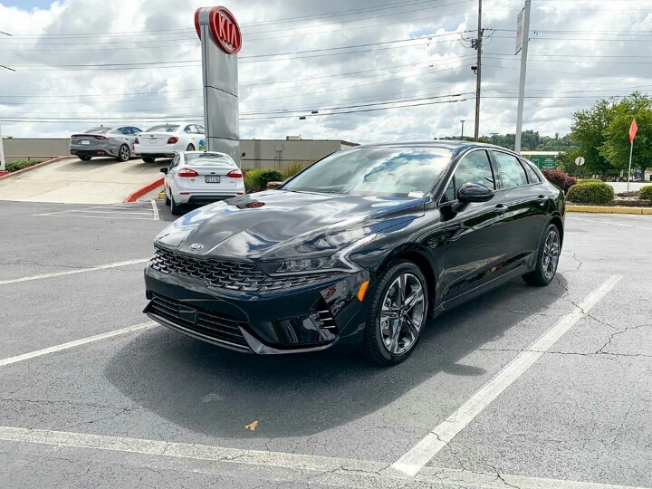 미국 매장에 입고된 기아 K5 | 인스티즈