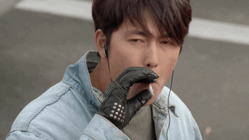 일반인시절 카페알바하는데 연예인들이 구경왔던 배우 | 인스티즈