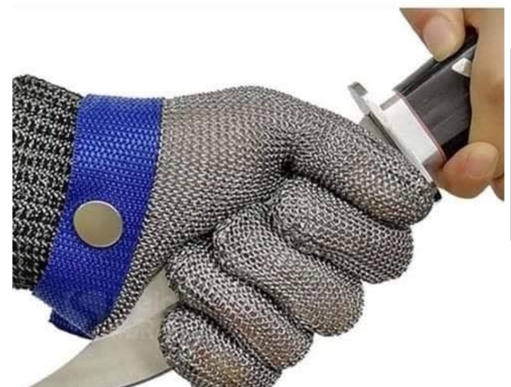 극한직업 쇠장갑 판매자.jpg | 인스티즈