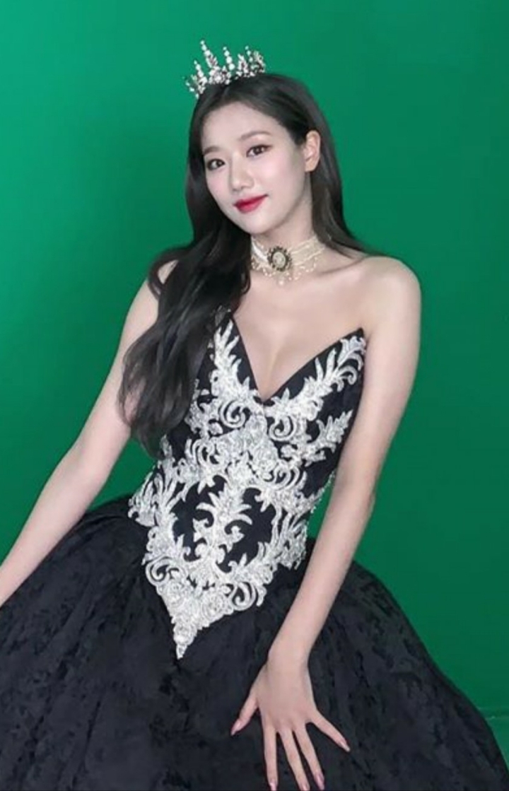 요즘 떡상중인 99년생 여자아이돌 2TOP | 인스티즈